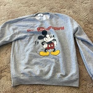 Walt Disney sweatshirt